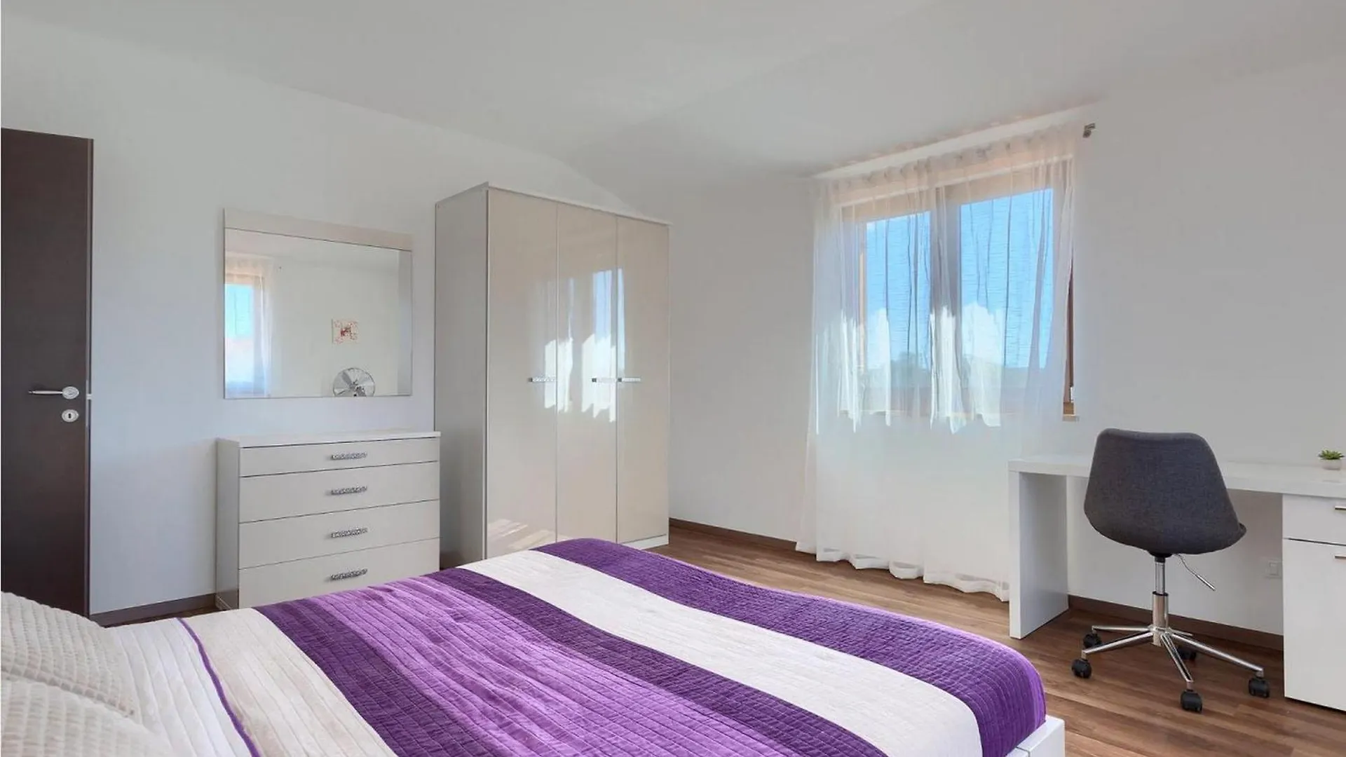 House Leticia Villa Fazana 0*,  Croatia