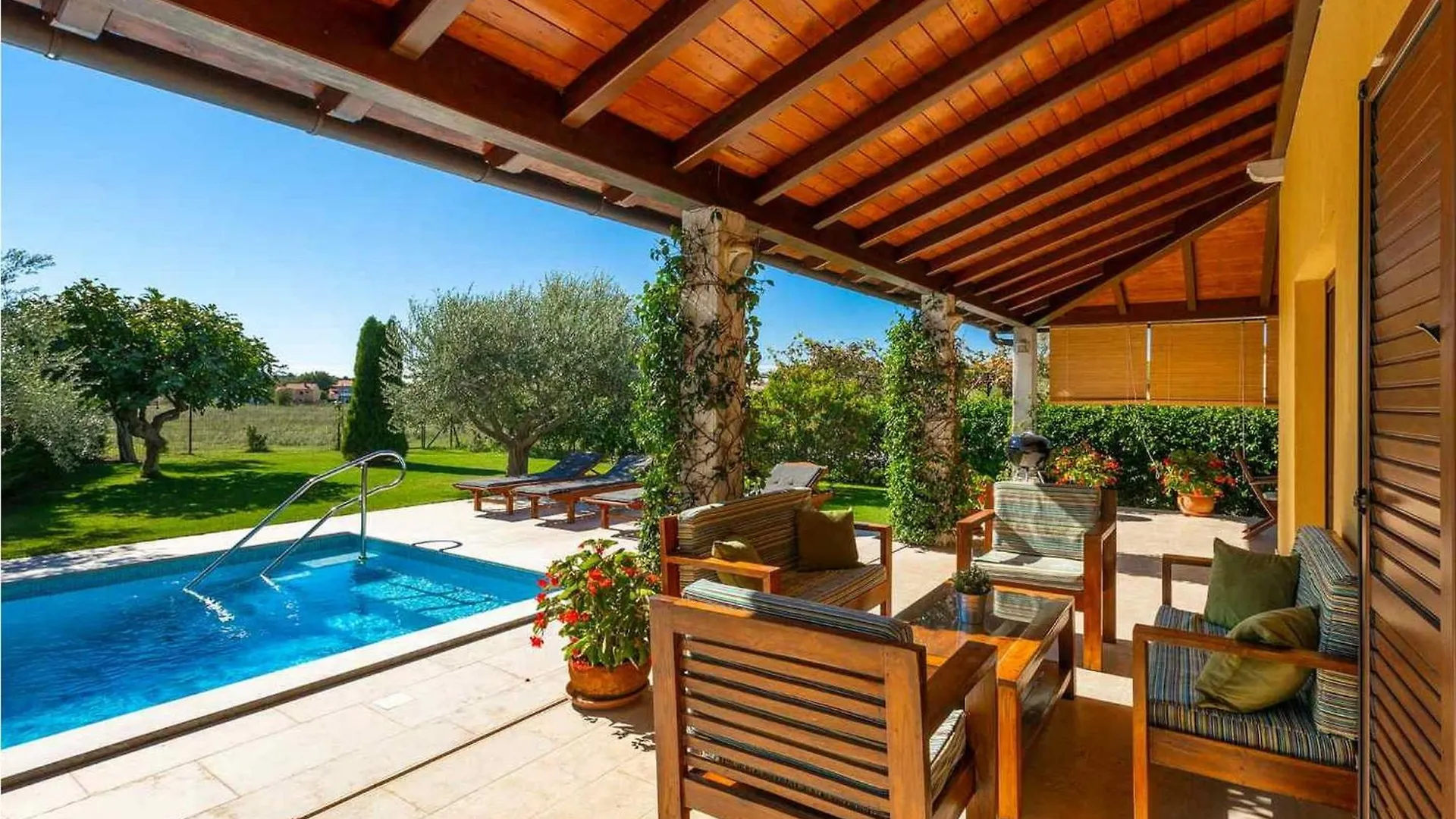 House Leticia Villa Fazana 0*,  Croatia